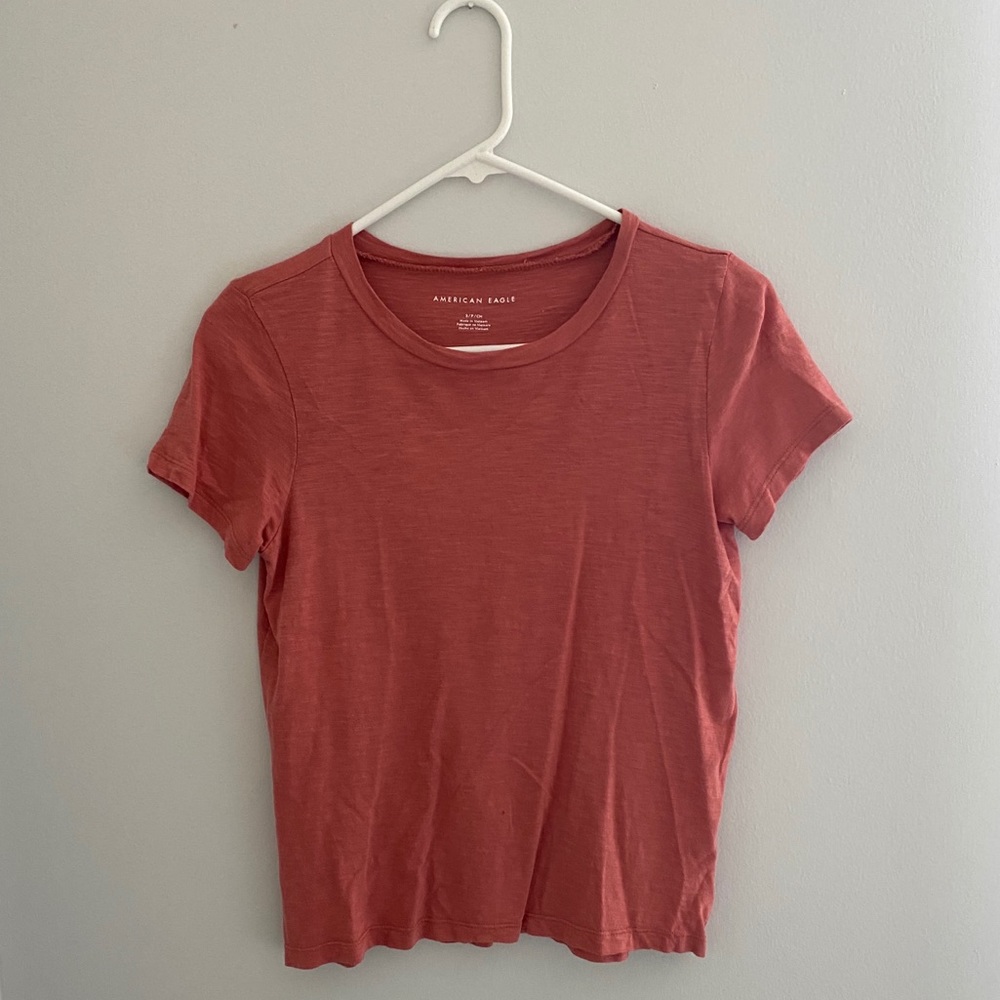 Coral american eagle crop tee